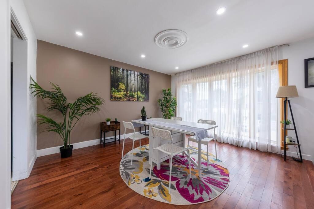 Spacious 4Br House Close To Dt Brossard Exterior photo