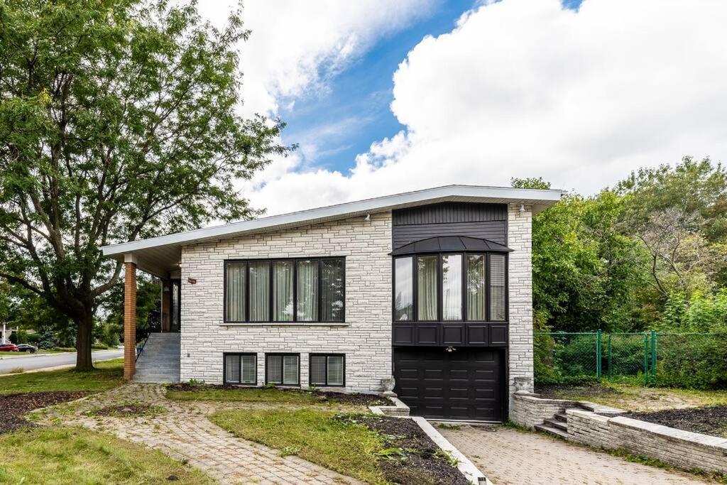 Spacious 4Br House Close To Dt Brossard Exterior photo