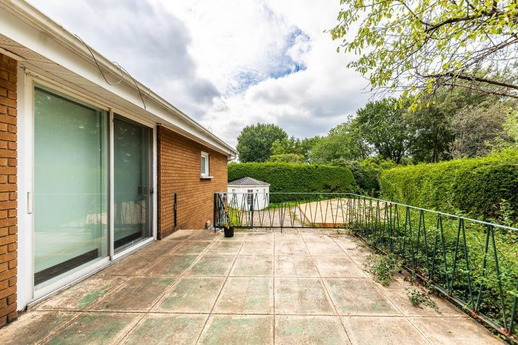 Spacious 4Br House Close To Dt Brossard Exterior photo